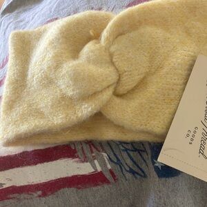 Universal thread headband nwt